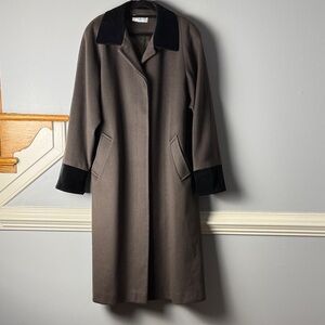 Vintage 80s Long Wool Union Coat with Contrast Collar and Cuffs - Taupe/Black.